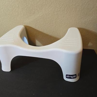 Bathroom Step Stools – White Plastic