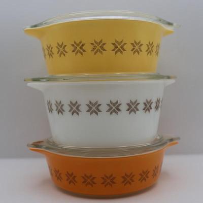 Vintage Pyrex Casserole Dishes with Lids