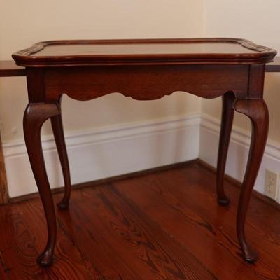 Queen Anne Stye Tea Table With Pull Out Candle Stands