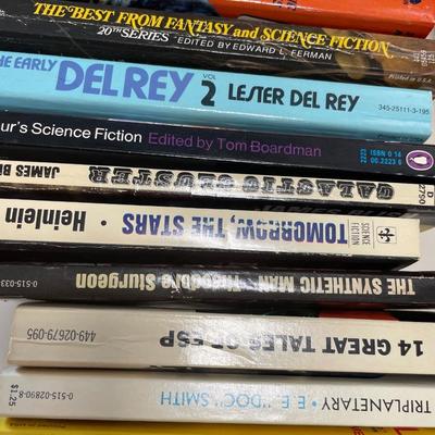 Sale Photo Thumbnail #294: Star Trek and science fiction books