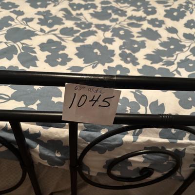 63” Wide Metal Bed-frame
