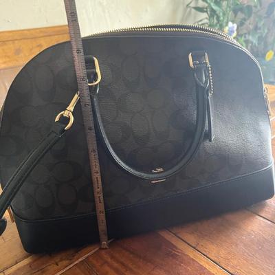 Coach handbag