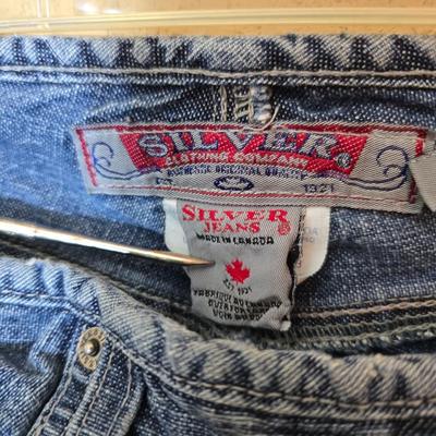 Vintage Women's Denim Jeans – 4-Pair Assorted Lot (Various Sizes/Brands)