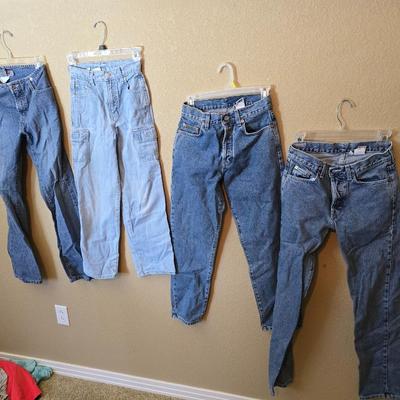 Vintage Women's Denim Jeans – 4-Pair Assorted Lot (Various Sizes/Brands)