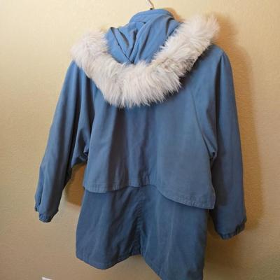 Forecaster of Boston Women’s Winter Parka – Size M – Blue with Faux Fur Hood