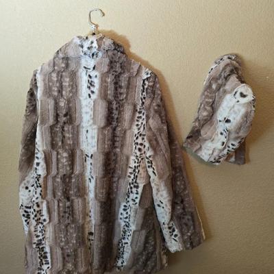 Dennis Basso Faux Fur Coat with Removable Hood – Size M – Animal Print Patchwork