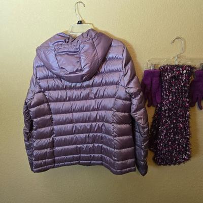 Andrew Marc Packable Down Jacket – XL – Metallic Plum + Bonus Gloves & Scarf