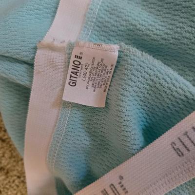 Women’s Pajama & Lounge Set – 4-Piece Lot (Various Sizes & Brands) Medium / Large