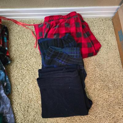 Women’s Pajama & Loungewear Lot – Assorted Styles & Sizes