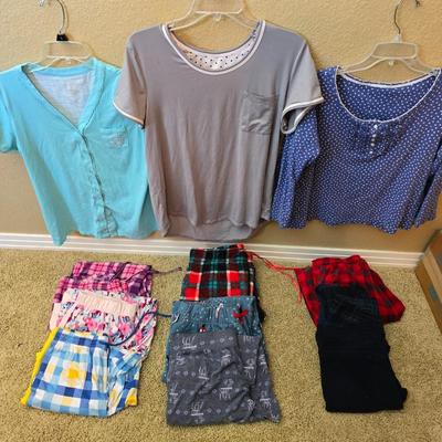 Women’s Pajama & Loungewear Lot – Assorted Styles & Sizes