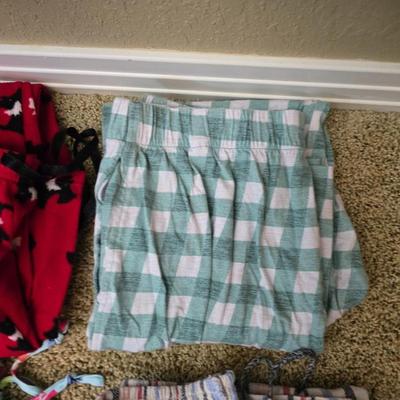 Women's Small Pajama & Lounge Set – Shirts & 3 Extra Bottoms