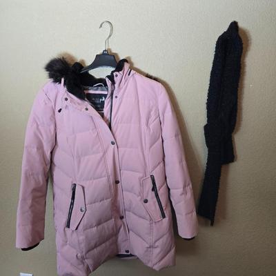 Arctic Expedition Women's Pink Puffer Coat – Size M