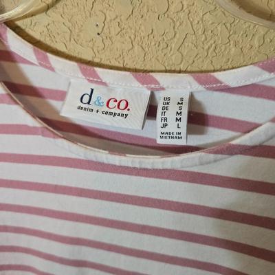 Soft & Stylish: 4-Piece Women's Long Sleeve Top Lot