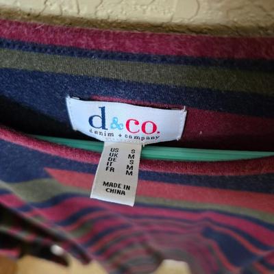 Soft & Stylish: 4-Piece Women's Long Sleeve Top Lot