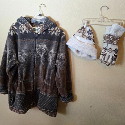 Pine Cone Designs Fleece Hoodie Jacket (L) + Nordic Hat & Glove Set