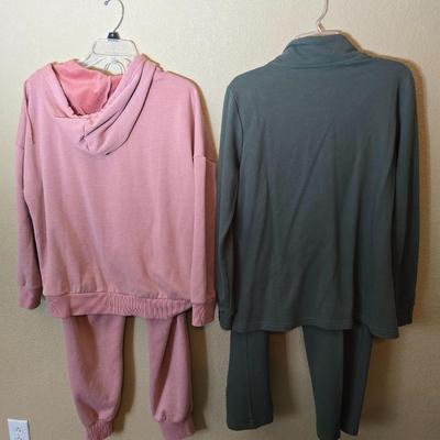2 Women’s Lounge Sets – Berkshire Homewear & d&co Active, M/L