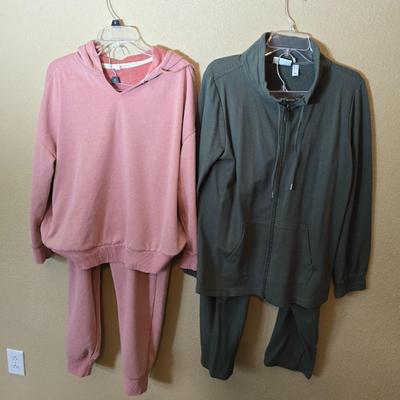 2 Women’s Lounge Sets – Berkshire Homewear & d&co Active, M/L