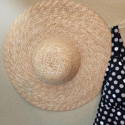 Polka Dot Swimsuit Set – Croft & Barrow Size 16, Sun Hat & Floral Towel