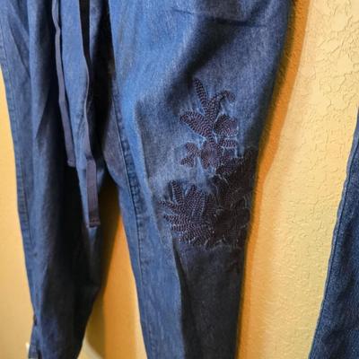 2 Women’s Christopher & Banks Size 10 Denim Pants – Classic & Embroidered