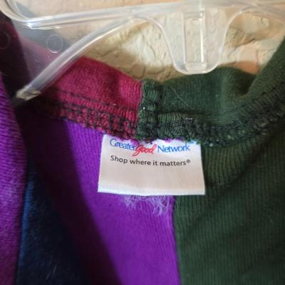 Cozy Comforts: 3-Piece Women's Sweater & Hoodie Lot – M