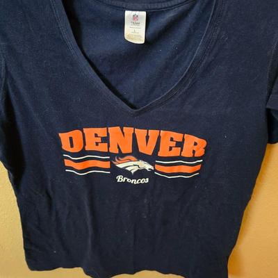Denver Broncos Apparel and Accessories Set