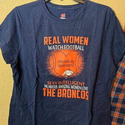 Denver Broncos Apparel and Accessories Set