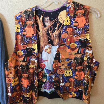 Halloween-Themed Apparel and Accessories Set