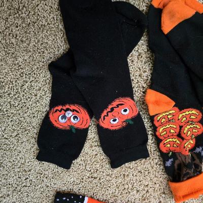 Halloween-Themed Apparel and Accessories Set