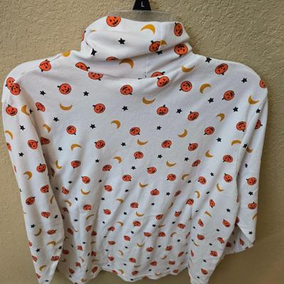Halloween-Themed Apparel and Accessories Set