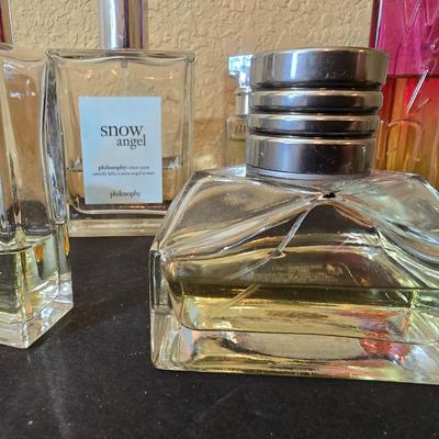 Assorted Women's Perfume & Travel Bags Lot – Designer & Boutique Scents