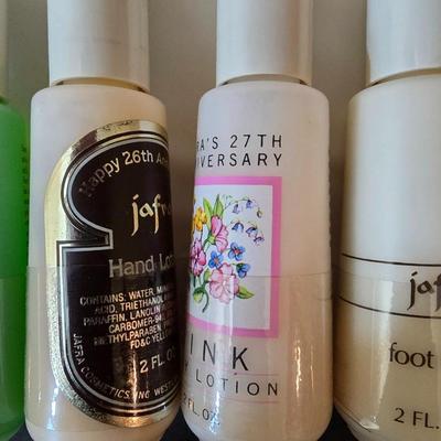 Deluxe Women’s Travel Essentials & Toiletries Lot – Jafra, Philosophy, Accessories & More