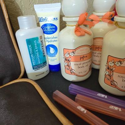 Deluxe Women’s Travel Essentials & Toiletries Lot – Jafra, Philosophy, Accessories & More