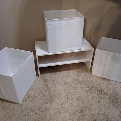 White Cube Storage Set – 3 Collapsible Bins + Shelf