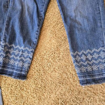 4-Piece Women’s Jeans Lot – Laurie Felt Size 8, Embellished & Embroidered Styles