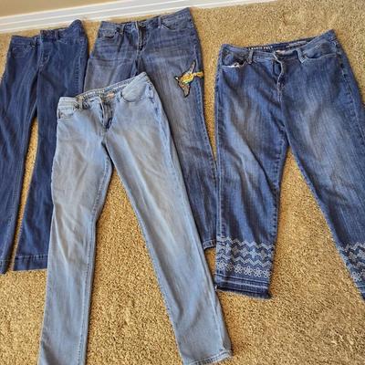 4-Piece Women’s Jeans Lot – Laurie Felt Size 8, Embellished & Embroidered Styles