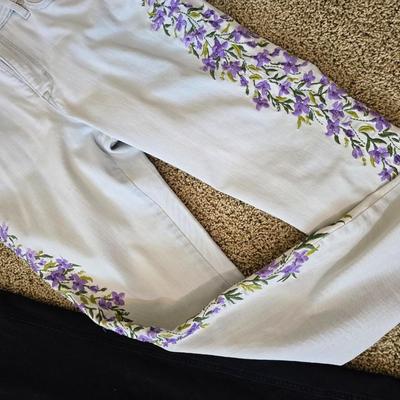 4 Women's Jeans – Size 8 – Martha Stewart, Christopher & Banks, Quacker Factory