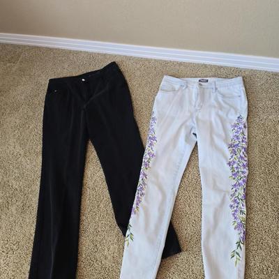 4 Women's Jeans – Size 8 – Martha Stewart, Christopher & Banks, Quacker Factory