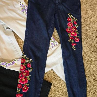 4 Women's Jeans – Size 8 – Martha Stewart, Christopher & Banks, Quacker Factory