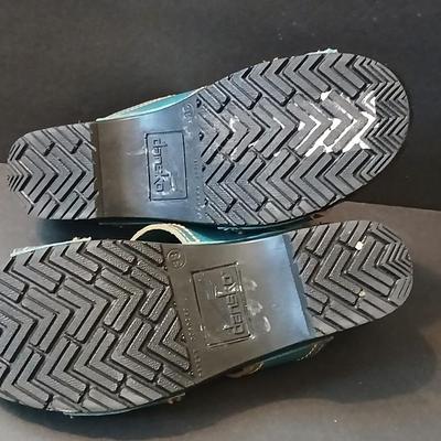 2 Women's Comfort Sandals – Sizes 38 & 39 (Approx. US 7.5–8.5)