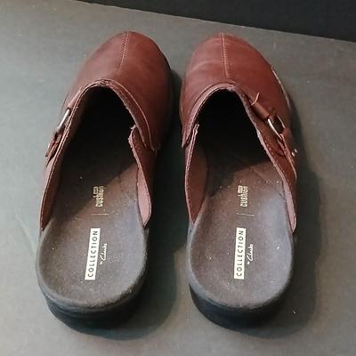2 Women's Leather Clogs – KLOGS & Clarks – Size 8.5 M