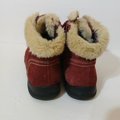2 Women's Shearling-Lined Red Suede Shoes – Size 8.5M
