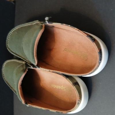2 Women’s Comfort Slip-On Shoes – Revitalign & Spenco – Sizes 8.5B & 9B