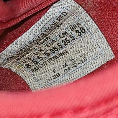 Skechers Women's Athletic Shoes – Size 8.5