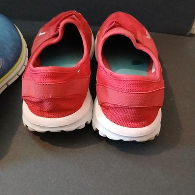 Skechers Women's Athletic Shoes – Size 8.5