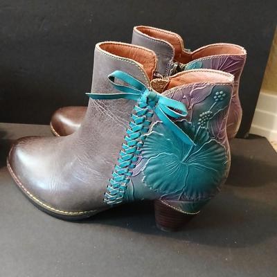 Ankle Booties – Vince Camuto & L’Artiste by Spring Step – EU 39