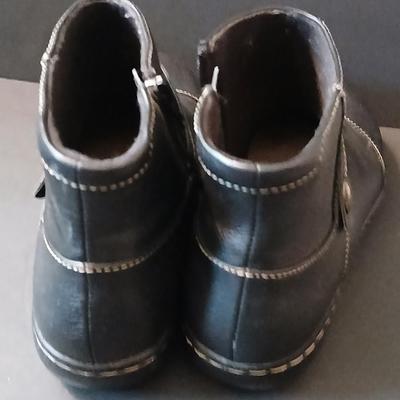 Stylish Leather Ankle Boot Duo – Clarks & Navy Casual Boots (Size 8.5M)