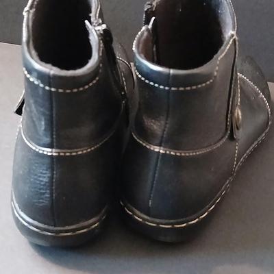 Stylish Leather Ankle Boot Duo – Clarks & Navy Casual Boots (Size 8.5M)