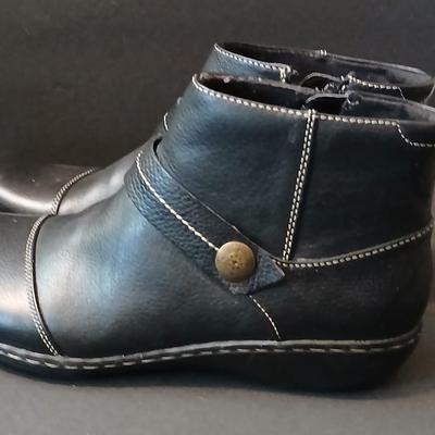 Stylish Leather Ankle Boot Duo – Clarks & Navy Casual Boots (Size 8.5M)