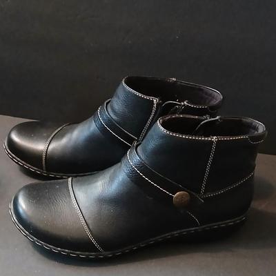 Stylish Leather Ankle Boot Duo – Clarks & Navy Casual Boots (Size 8.5M)
