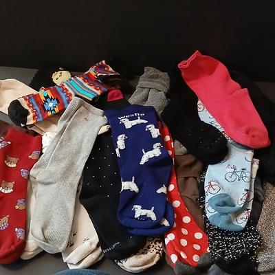 Fun & Cozy Women’s Socks – Assorted Styles & Prints